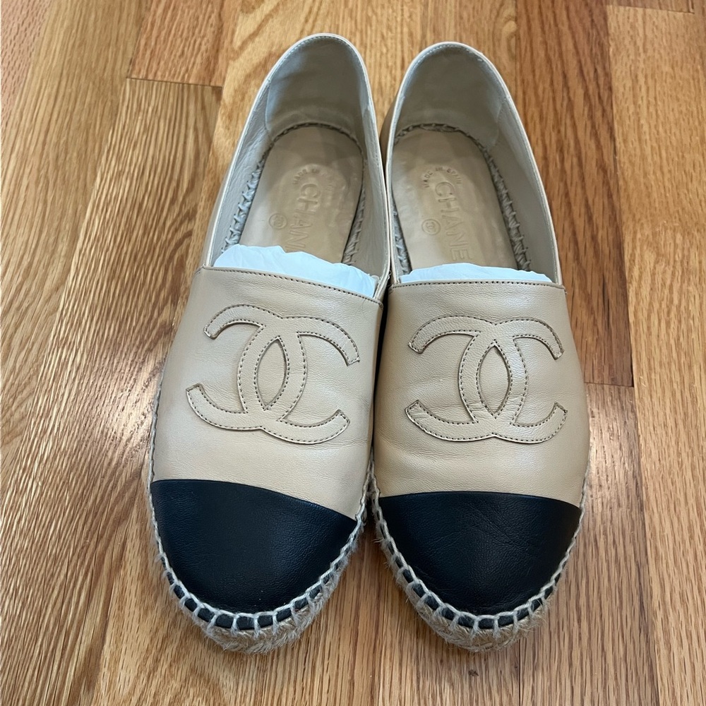 Chanel Lambskin CC Espadrilles Flats Two tone Nude Black